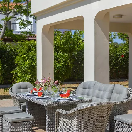 Pervolia Nirides Seaside Mansion 7 Villa Larnaca