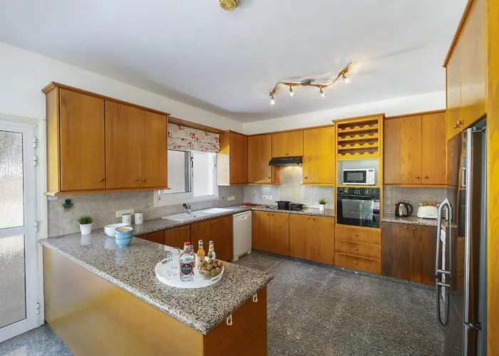 Pervolia Nirides Seaside Mansion 7 Вилла *