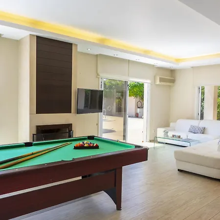 Villa Pervolia Nirides Seaside Mansion 7 Larnaca