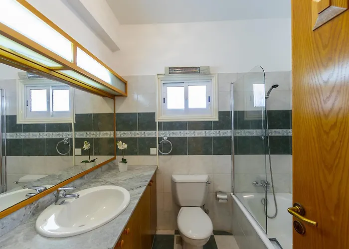 Pervolia Nirides Seaside Mansion 7 Villa Larnaca