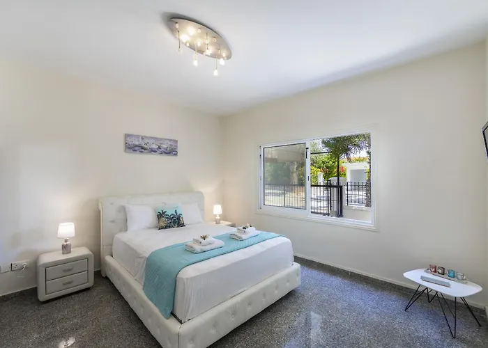 Pervolia Nirides Seaside Mansion 7 *