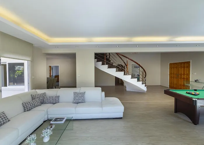 Pervolia Nirides Seaside Mansion 7 Villa *