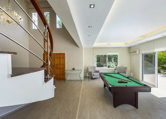 Villa Pervolia Nirides Seaside Mansion 7 *